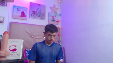 Snapshot of funny_and_horny chatting on November 18, 2025, 4:06 am funny_and_horny online show from November 18, 2025, 4:06 am