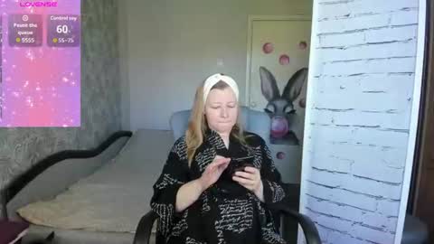 Snapshot of funny_bunny4 chatting on August 2, 2026, 2:26 pm funny_bunny4 online show from August 2, 2026, 2:26 pm