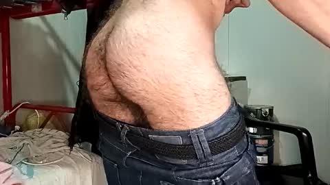 Italian men online show from March 3, 2026, 2:01 pm