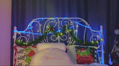 Snapshot of funny_whotsss chatting on January 15, 2025, 2:27 am Tiffany online show from January 15, 2025, 2:27 am