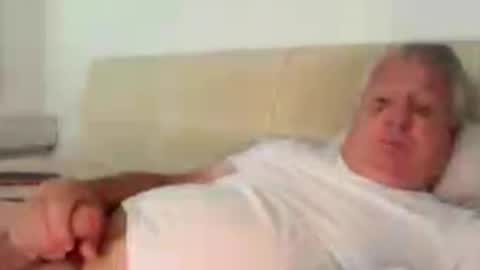 funnyhans online show from August 5, 2026, 6:33 pm