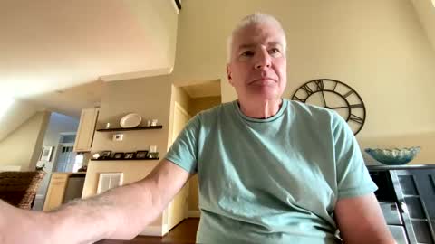 Snapshot of funoldguy1234 chatting on February 24, 2025, 10:14 pm Funoldguy online show from February 24, 2025, 10:14 pm