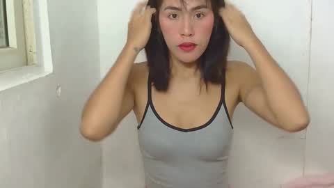 LIL LEE online show from February 21, 2026, 9:54 am