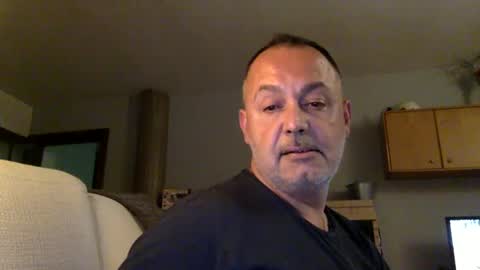 futbolin95 online show from March 8, 2025, 9:40 pm