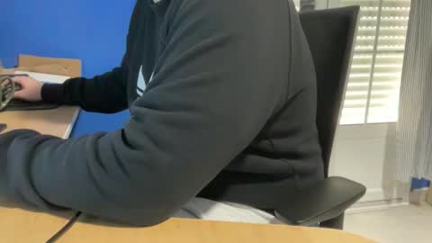 Snapshot of fuzitzu2 chatting on March 26, 2026, 8:31 am fuzitzu2 online show from March 26, 2026, 8:31 am