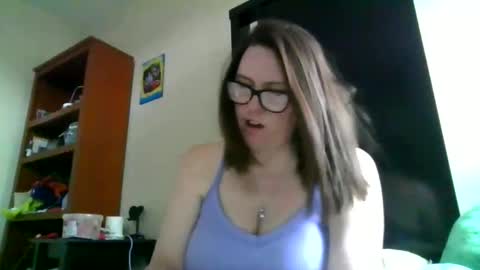 fuzzypeaches87 online show from March 19, 2026, 5:50 pm