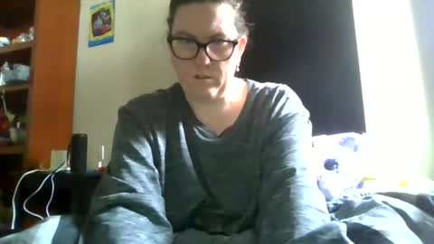 fuzzypeaches87 online show from April 6, 2026, 3:46 pm