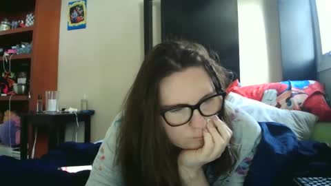 Snapshot of fuzzypeaches87 chatting on May 3, 2026, 3:40 pm fuzzypeaches87 online show from May 3, 2026, 3:40 pm