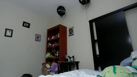 Snapshot of fuzzypeaches87 chatting on May 15, 2026, 1:12 am fuzzypeaches87 online show from May 15, 2026, 1:12 am