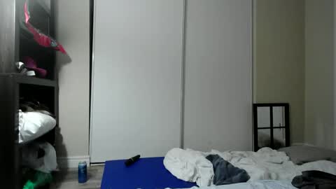 Snapshot of fuzzypeaches87 chatting on May 26, 2026, 6:09 am fuzzypeaches87 online show from May 26, 2026, 6:09 am