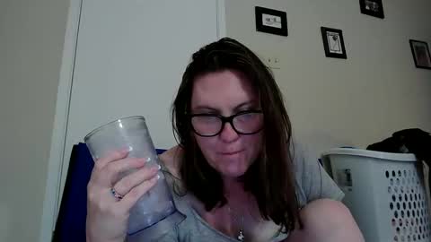 Snapshot of fuzzypeaches87 chatting on June 11, 2026, 2:22 am fuzzypeaches87 online show from June 11, 2026, 2:22 am