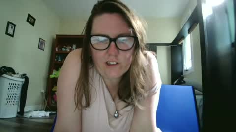 Snapshot of fuzzypeaches87 chatting on June 11, 2026, 4:49 pm fuzzypeaches87 online show from June 11, 2026, 4:49 pm