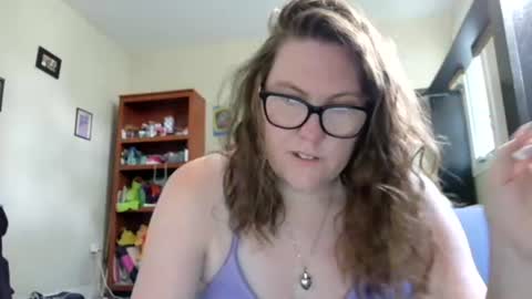 Snapshot of fuzzypeaches87 chatting on June 27, 2026, 2:55 pm fuzzypeaches87 online show from June 27, 2026, 2:55 pm