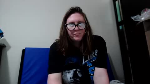 Snapshot of fuzzypeaches87 chatting on July 13, 2026, 5:05 pm fuzzypeaches87 online show from July 13, 2026, 5:05 pm