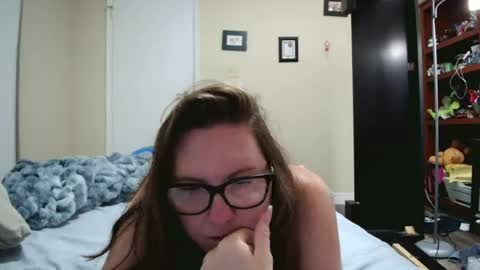 Snapshot of fuzzypeaches87 chatting on July 23, 2026, 3:54 pm fuzzypeaches87 online show from July 23, 2026, 3:54 pm