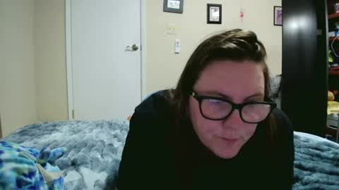 Snapshot of fuzzypeaches87 chatting on July 25, 2026, 4:32 am fuzzypeaches87 online show from July 25, 2026, 4:32 am