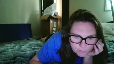 Snapshot of fuzzypeaches87 chatting on July 25, 2026, 6:49 pm fuzzypeaches87 online show from July 25, 2026, 6:49 pm