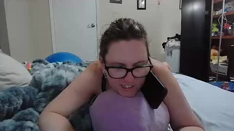Snapshot of fuzzypeaches87 chatting on July 27, 2026, 5:20 pm fuzzypeaches87 online show from July 27, 2026, 5:20 pm