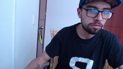 Snapshot of fvckhorneyguy chatting on February 7, 2025, 7:06 pm andrew online show from February 7, 2025, 7:06 pm