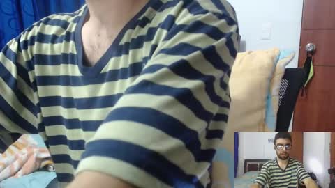 Snapshot of fvckhorneyguy chatting on February 13, 2025, 4:22 am andrew online show from February 13, 2025, 4:22 am