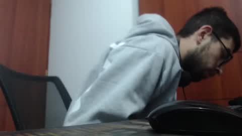 Snapshot of fvckhorneyguy chatting on February 18, 2025, 4:26 am andrew online show from February 18, 2025, 4:26 am