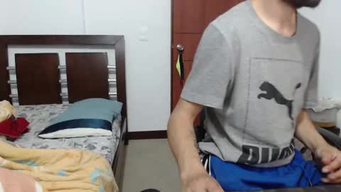 Snapshot of fvckhorneyguy chatting on March 9, 2025, 5:33 am andrew online show from March 9, 2025, 5:33 am