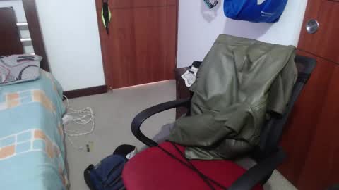 Snapshot of fvckhorneyguy chatting on October 27, 2025, 1:59 pm andrew online show from October 27, 2025, 1:59 pm