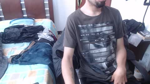 Snapshot of fvckhorneyguy chatting on October 30, 2025, 2:29 pm andrew online show from October 30, 2025, 2:29 pm