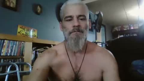 Snapshot of fwbowling chatting on February 9, 2025, 5:22 pm 77daddy online show from February 9, 2025, 5:22 pm