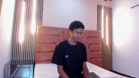 fykmor online show from September 22, 2025, 3:52 am