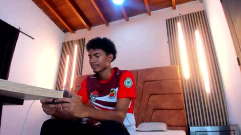 fykmor online show from October 27, 2025, 4:27 am