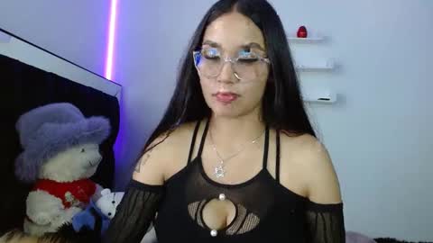 Victoria online show from February 27, 2025, 7:58 pm