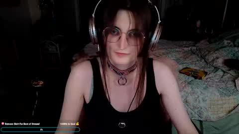 Snapshot of fzuybnuy chatting on November 25, 2025, 6:19 pm B online show from November 25, 2025, 6:19 pm