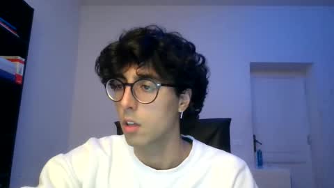 Snapshot of g1ulioo chatting on November 25, 2025, 10:21 pm g1ulioo online show from November 25, 2025, 10:21 pm