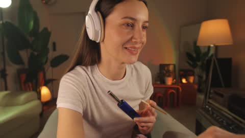 Snapshot of g_ia chatting on December 29, 2024, 8:37 pm G online show from December 29, 2024, 8:37 pm