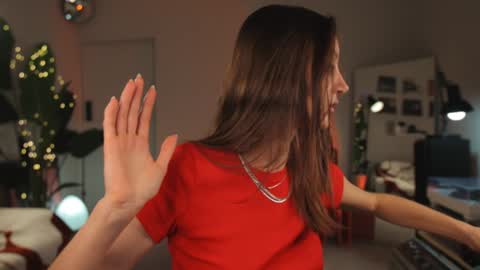 Snapshot of g_ia chatting on January 7, 2025, 4:37 pm G online show from January 7, 2025, 4:37 pm