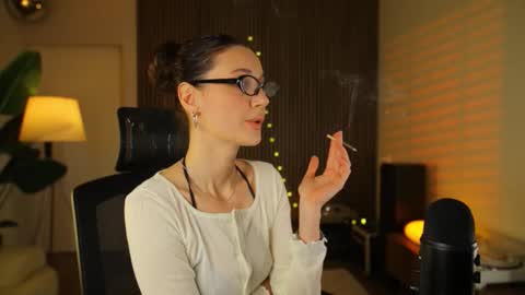 Snapshot of g_ia chatting on December 20, 2025, 6:59 pm G online show from December 20, 2025, 6:59 pm