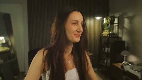 Snapshot of g_ia chatting on March 7, 2026, 5:32 pm G online show from March 7, 2026, 5:32 pm