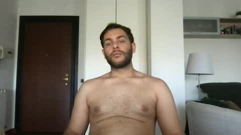 Snapshot of g_o_h4 chatting on July 2, 2026, 9:04 am g_o_h4 online show from July 2, 2026, 9:04 am