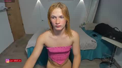 g_obedient_boy online show from July 10, 2026, 1:14 pm