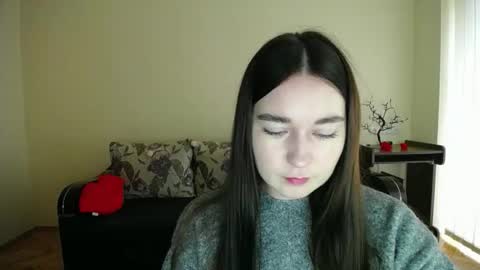 Jaklin online show from October 4, 2025, 9:18 am