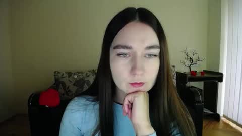 Jaklin online show from October 8, 2025, 8:12 am