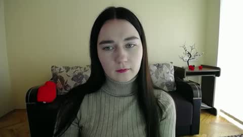 Jaklin online show from November 4, 2025, 9:41 am