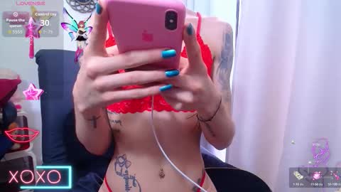 Snapshot of gabbyhills_ chatting on September 26, 2025, 7:29 pm Gabby online show from September 26, 2025, 7:29 pm