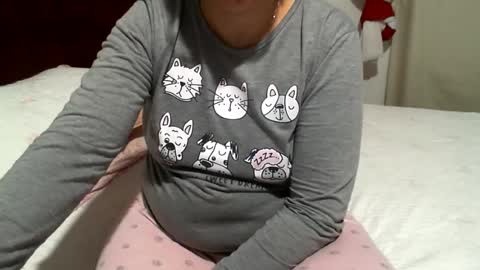 gaby  layla online show from July 15, 2026, 10:48 pm