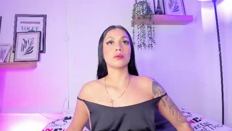 Snapshot of gabihills chatting on June 22, 2026, 2:02 am GABRIELA online show from June 22, 2026, 2:02 am