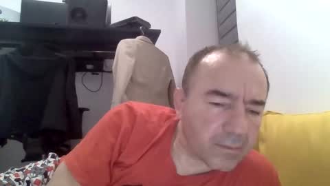 gabriel9_2003 online show from April 25, 2026, 9:23 pm