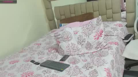 gabriela ponce online show from February 22, 2025, 3:12 am