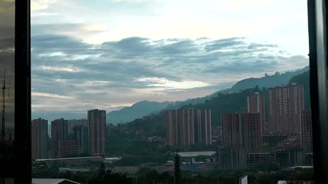 Gabriela salgado online show from October 14, 2025, 10:49 am