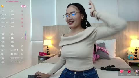 Snapshot of gabriela_vargas chatting on June 7, 2026, 7:50 pm Gabriela Vargas online show from June 7, 2026, 7:50 pm